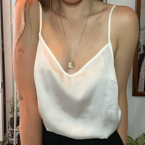 White Top - Picture 7 of 14